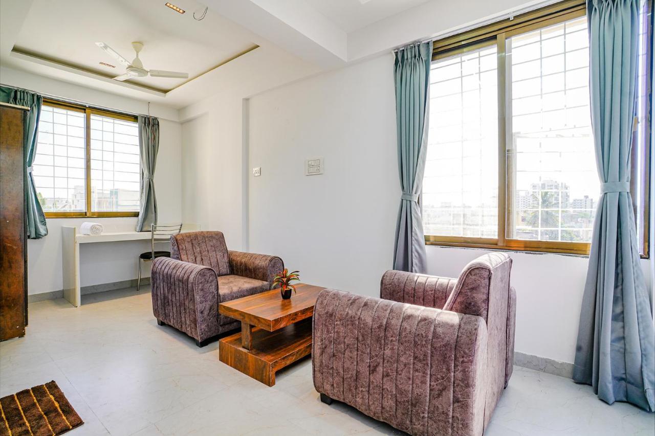 Fabhotel Crystal Inn - Nr Suvarndeep Chowk Pimpri-Chinchwad Eksteriør billede