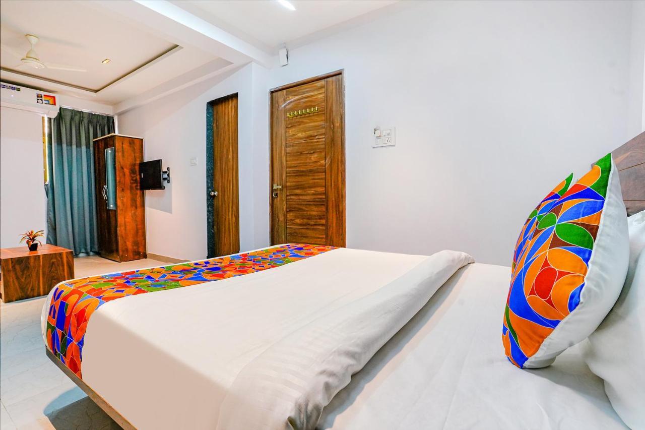 Fabhotel Crystal Inn - Nr Suvarndeep Chowk Pimpri-Chinchwad Eksteriør billede